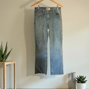 Levi Strauss & Co. Signature Jeans | Mid Rise Medium Wash | Bootcut | Size 6